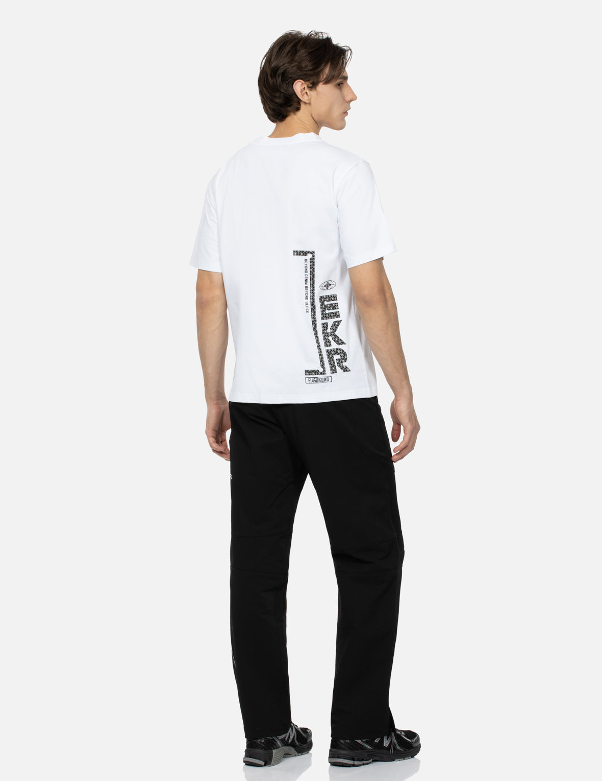 グリッドカモメとロゴレギュラーフィットTシャツ