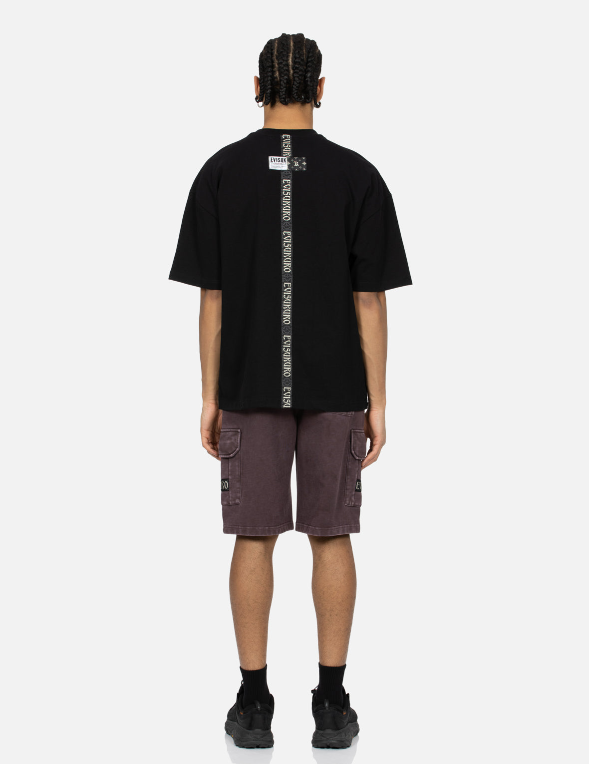 ゴールド箔のカリグラフィロゴプリントのオーバーサイズTシャツ