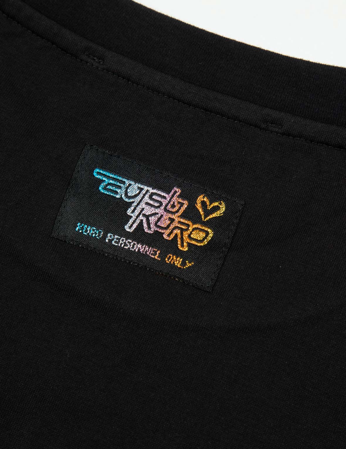 Y2Kホログラフィックハート型地球プリントのルーズフィットTシャツ