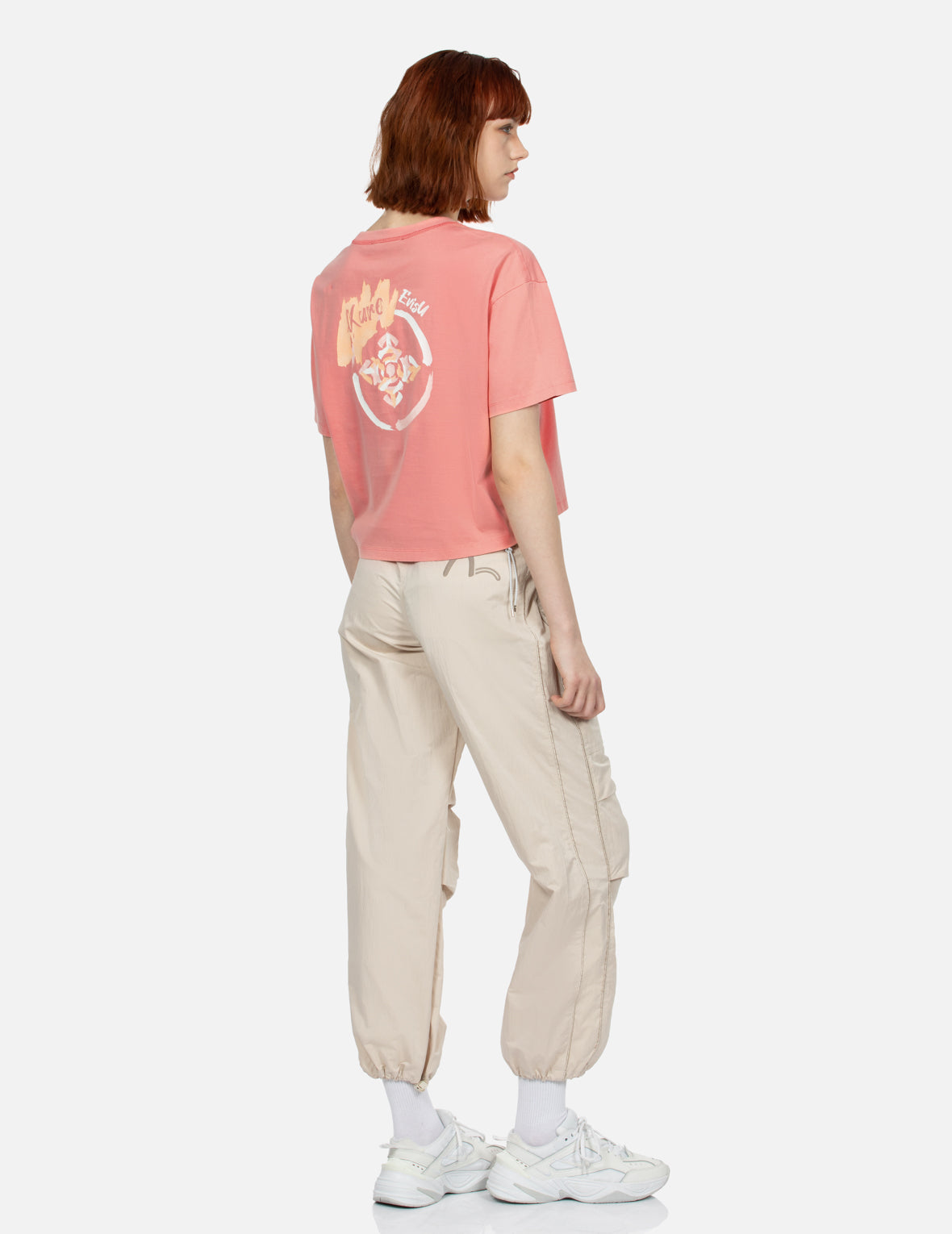 ブラッシュアート家紋ロゴプリントクロップドTシャツ