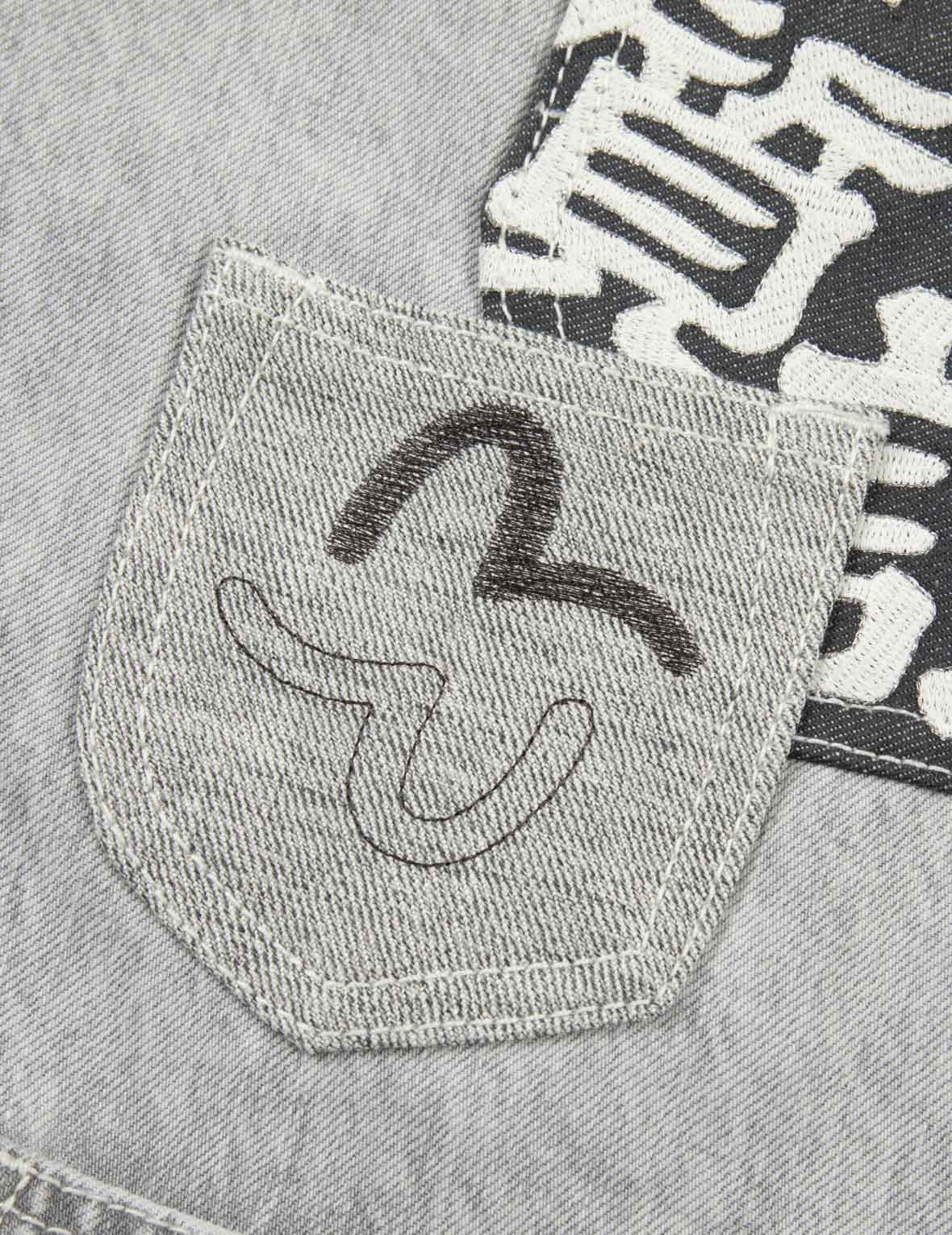 マルチポケットのキャロットフィットデニムジーンズ#2017