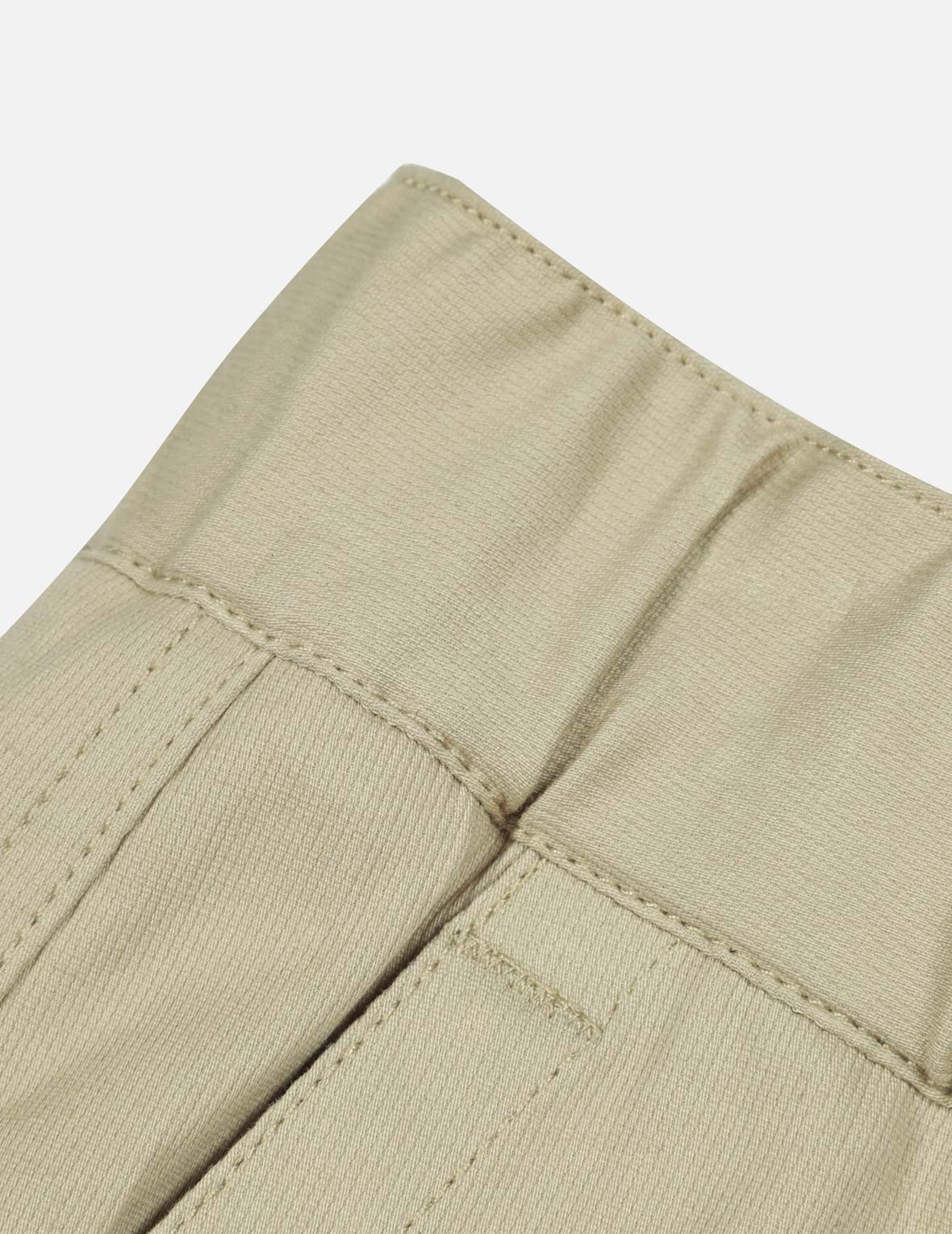 カモメ刺繍と仏頭パッチワーク リラックスフィット ショートパンツ