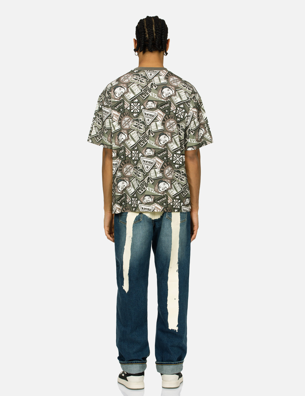オールオーバーバッジプリントルーズフィットTシャツ