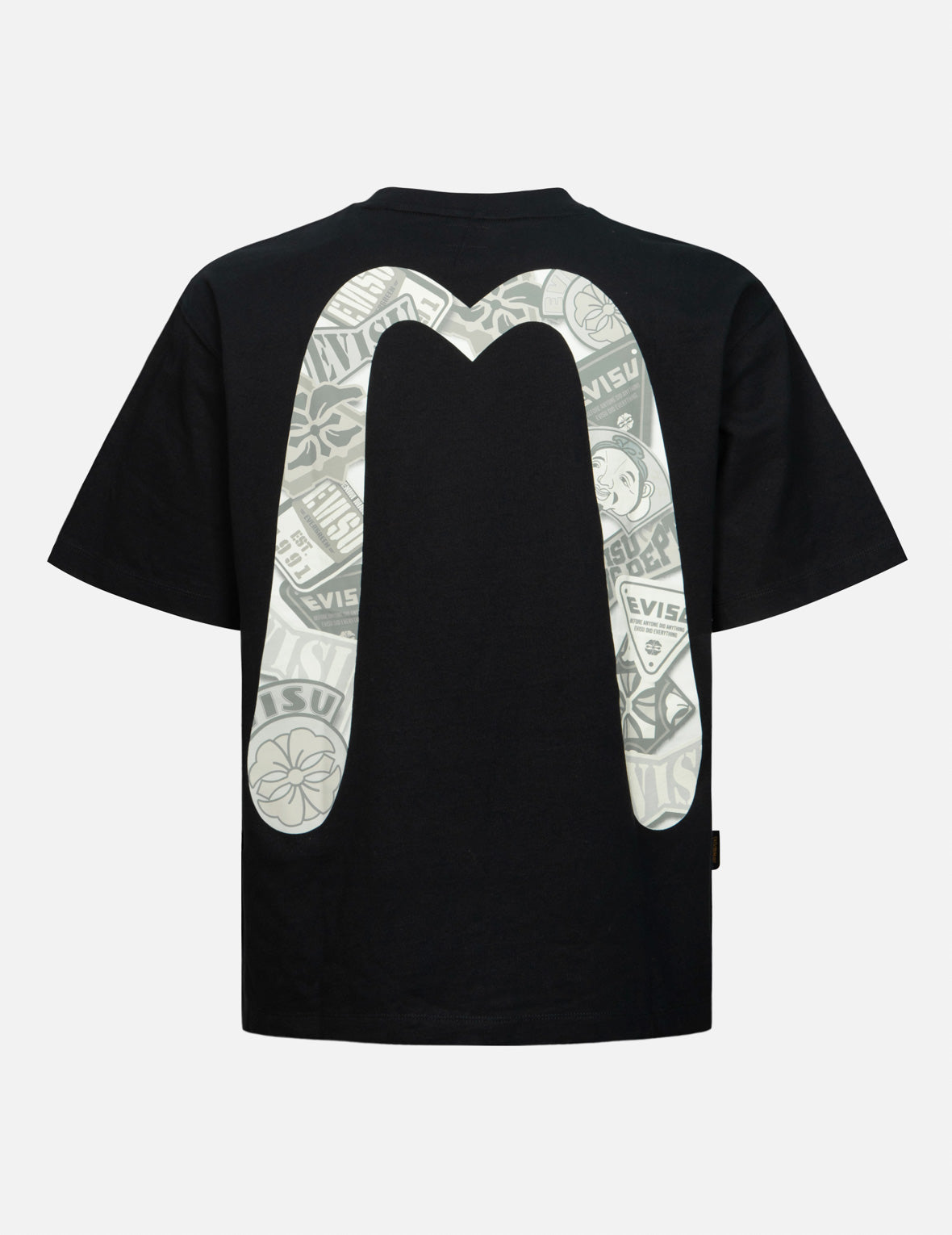 カモメと積み重ねられたバッジプリントの大黒のリラックスフィットTシャツ