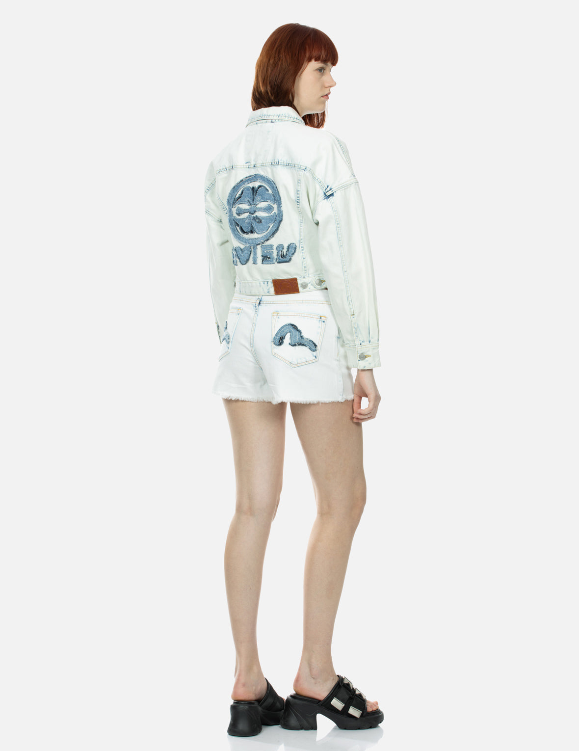 家紋とロゴのアップリケファッションフィットデニムジャケット\n