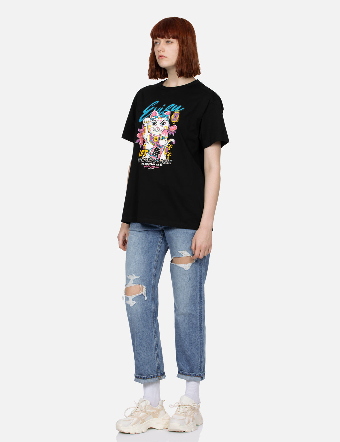 招き猫と花柄ボーイフレンドTシャツ