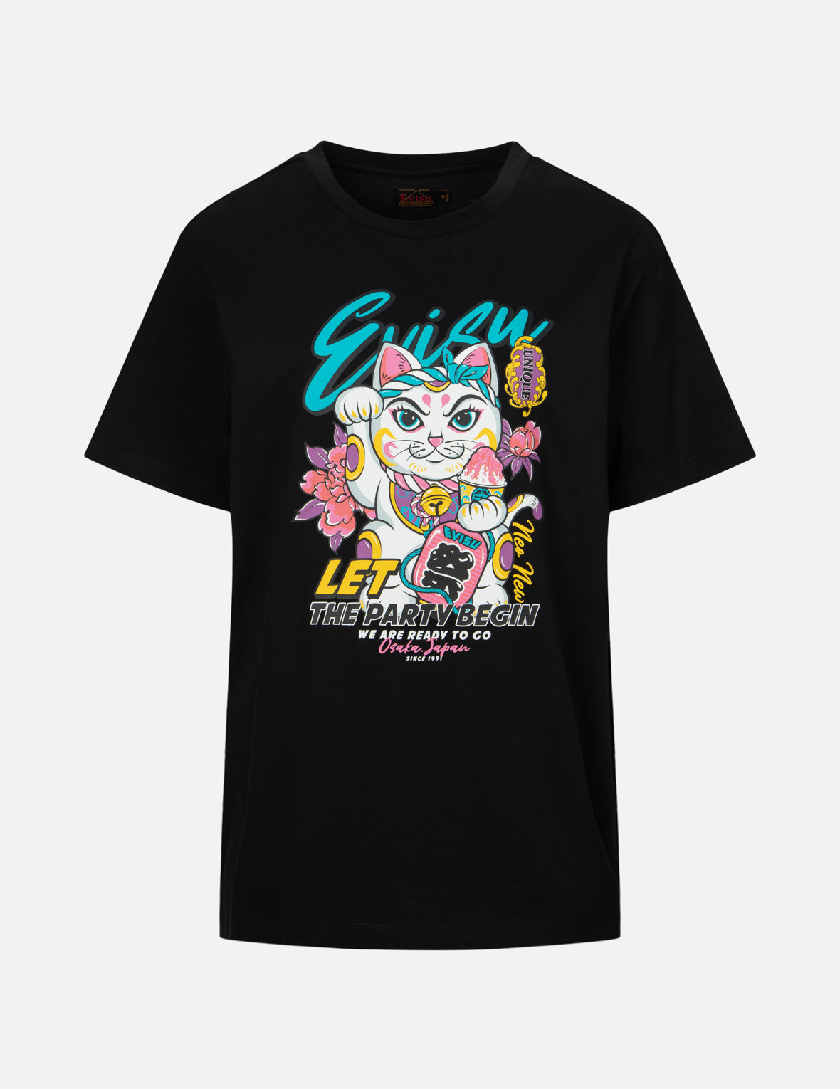 招き猫と花柄ボーイフレンドTシャツ