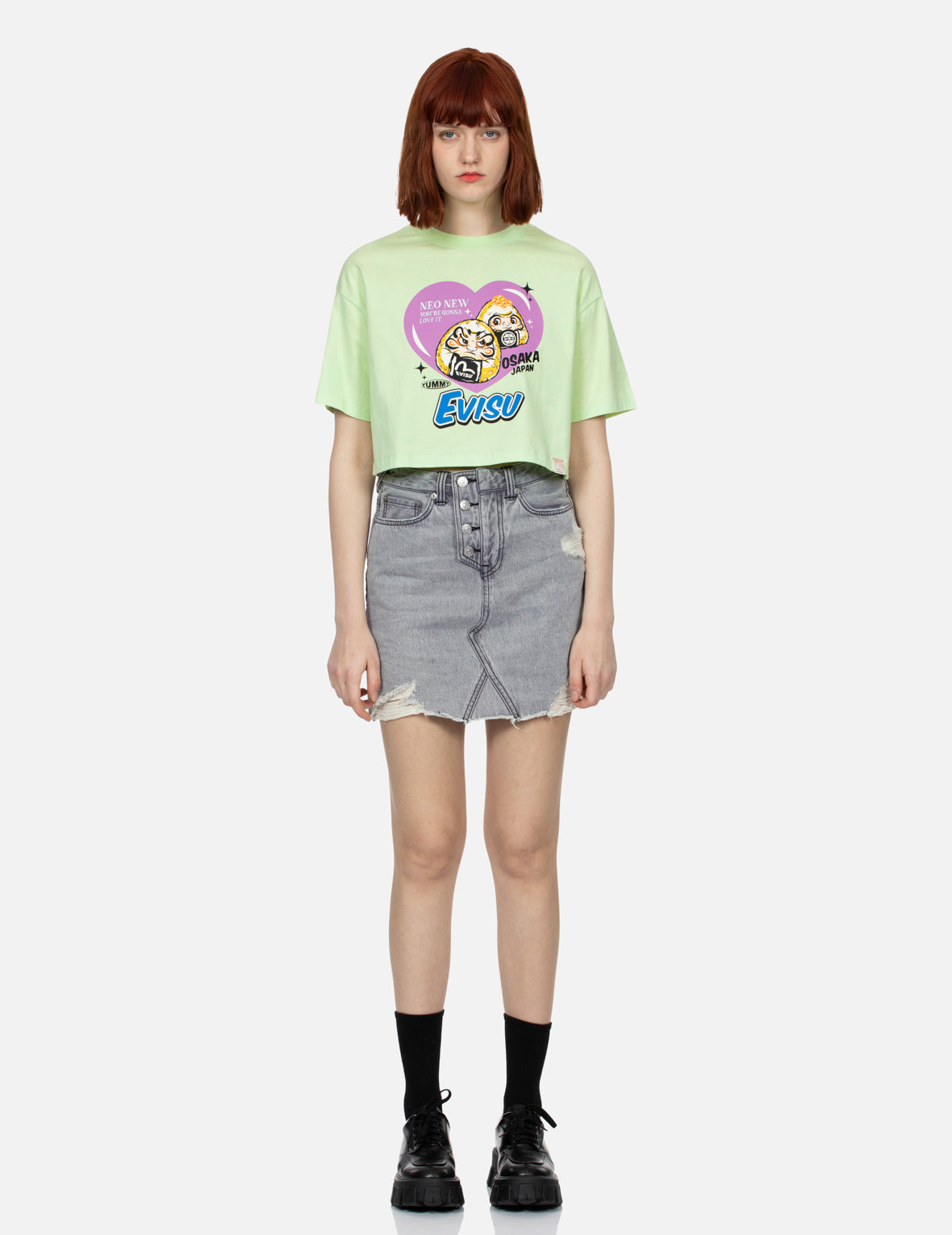 おにぎり だるまとハート プリント クロップド Tシャツ