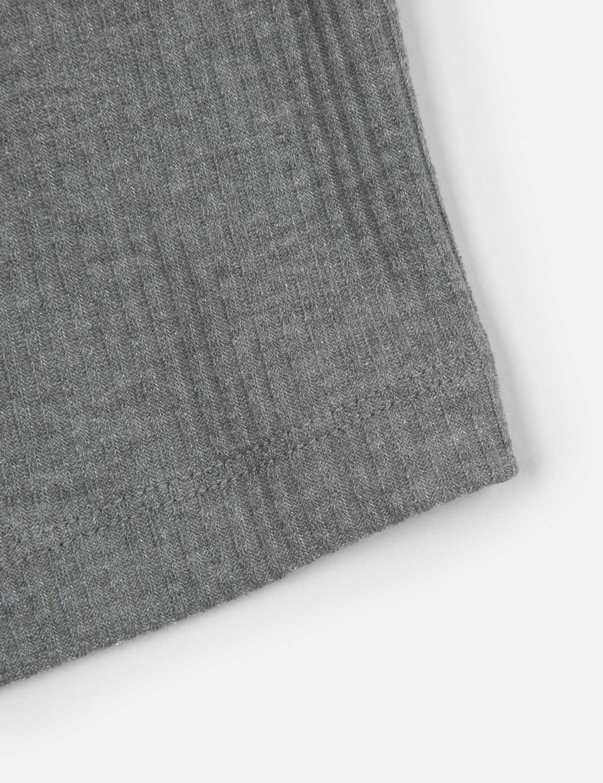 カットアウトカモメスリムフィットTシャツ