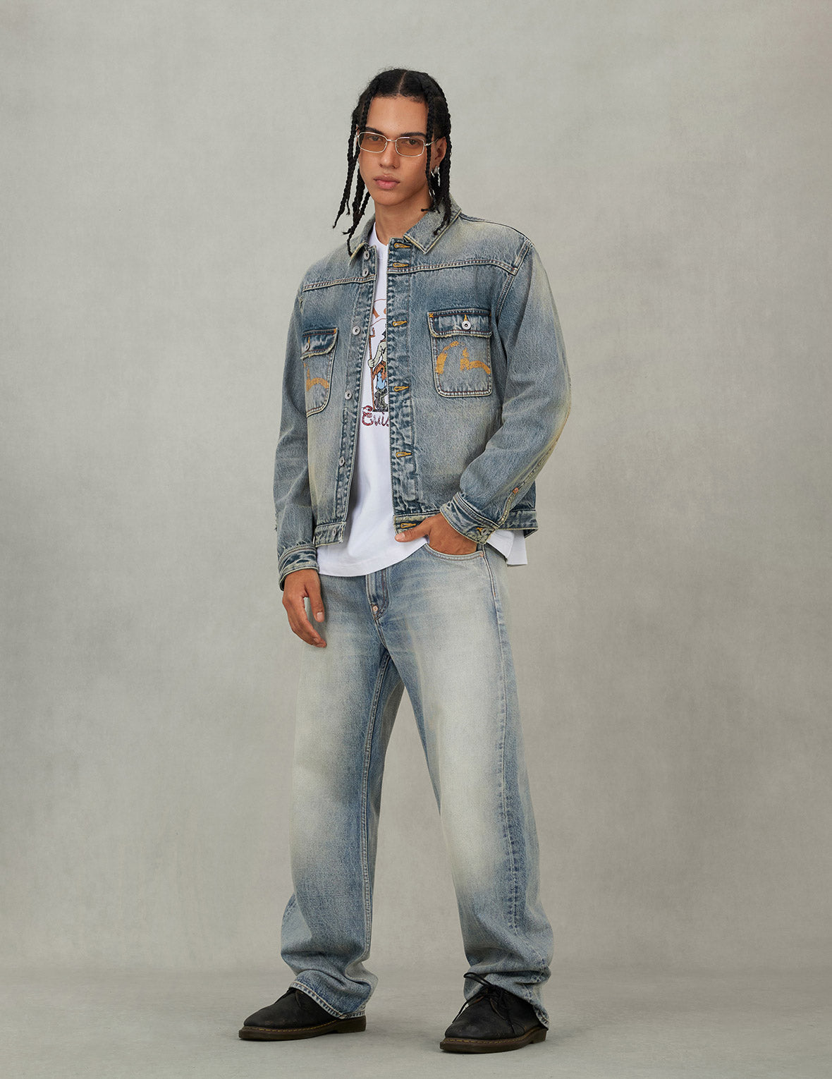 ディストレスドカモメプリントとほつれロゴパッチ刺繍 リラックスフィット デニムジャケット