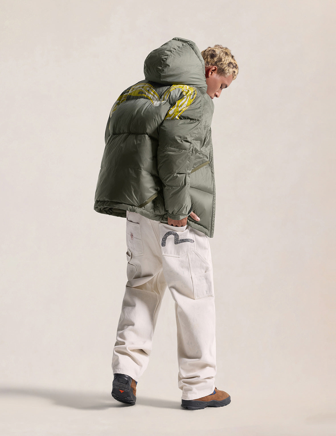ウォッシュ加工 EVISU Genes ダウンジャケット