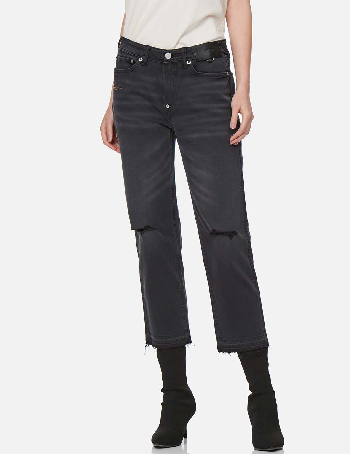 Metal Ring Straight Fit Jeans