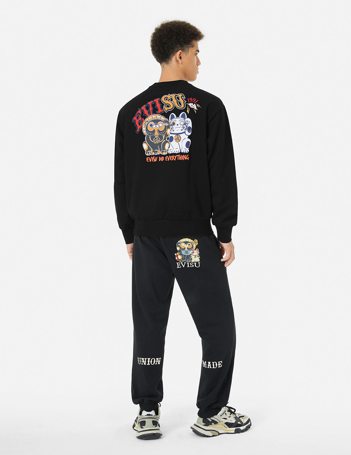 Tanuki amd Fortune Cat Embroidery Relax Fit Sweatshirt