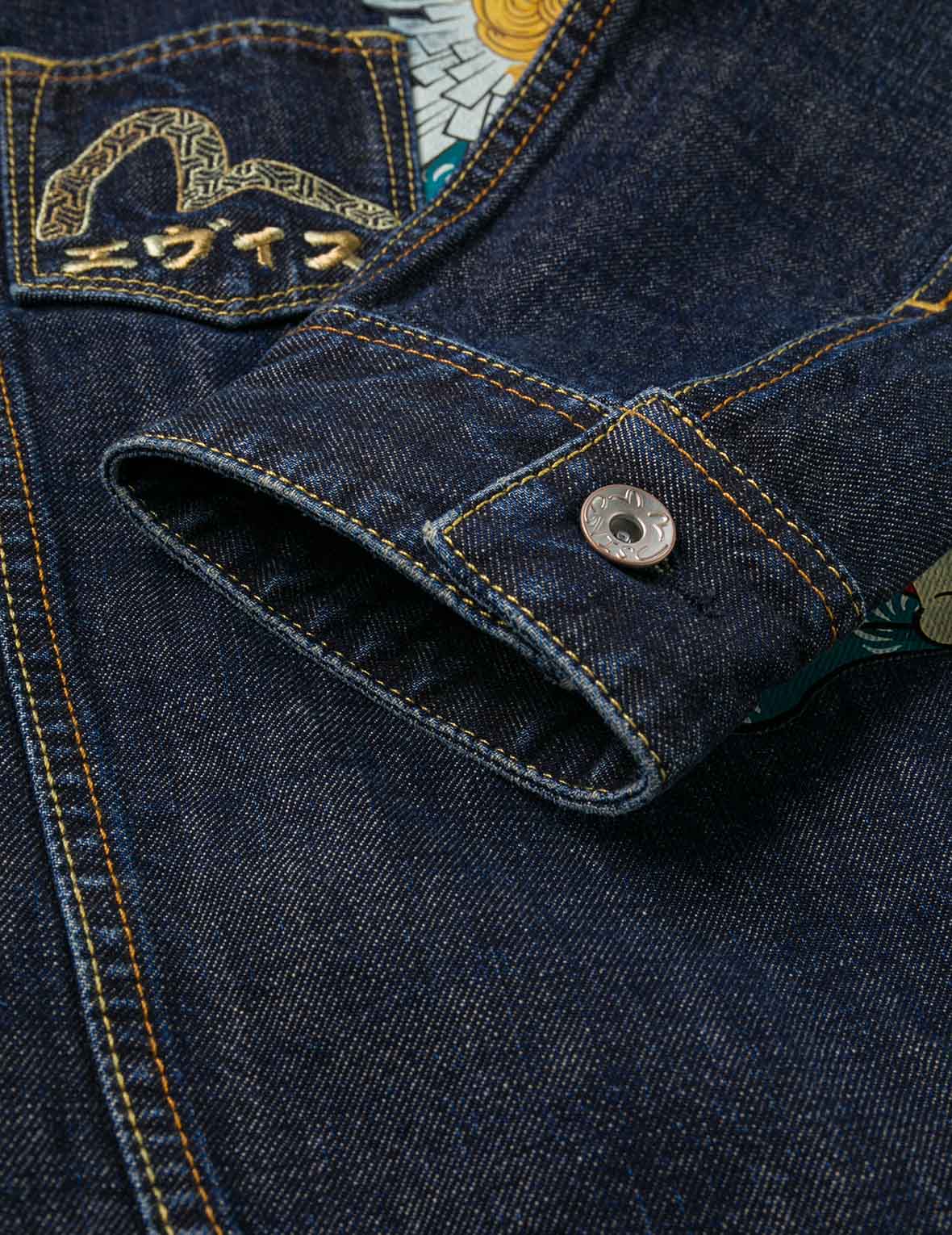 ウォッシュドマルチポケットと獅子舞プリント リラックスフィット デニムジャケット