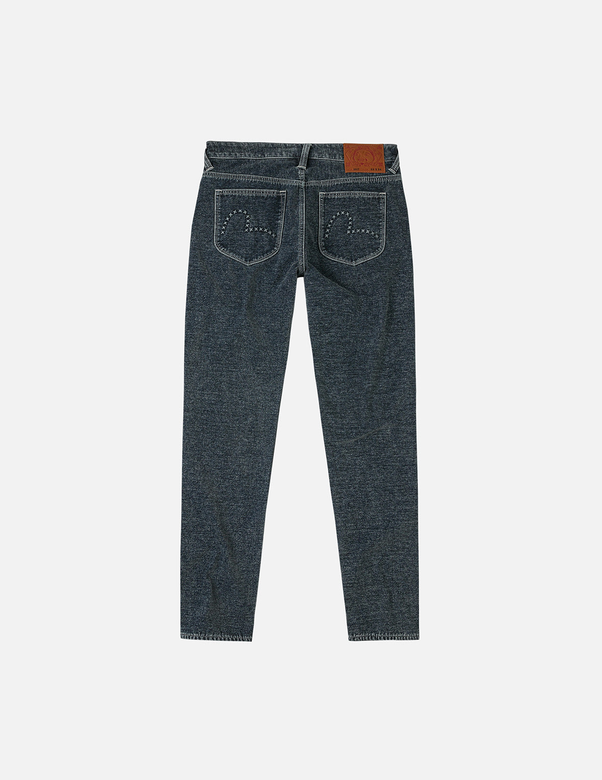 ウォッシュドエンボスリベットカモメ キャロットフィット ジーンズ #2017