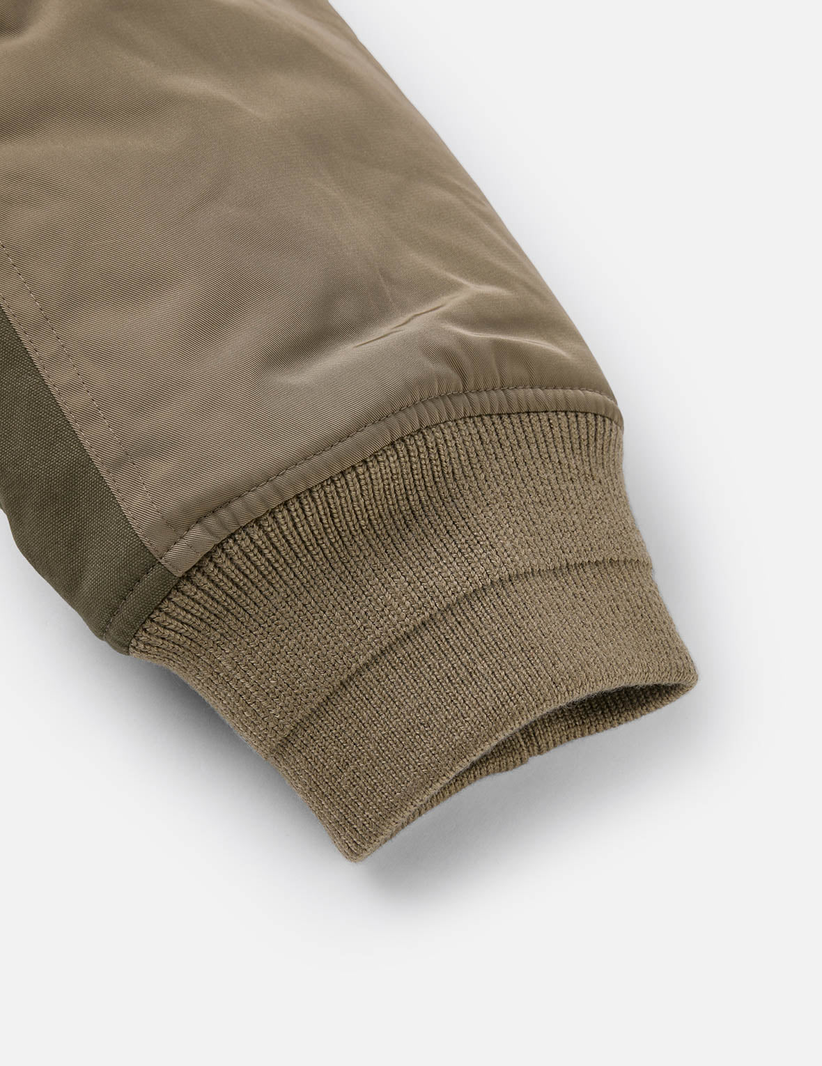 美品 バートン ブリーチデザイン 切替 ロゴ刺繍 スノボージャケット メンズ 美品 バートン ブリーチデザイン 切替 ロゴ刺繍 スノボー