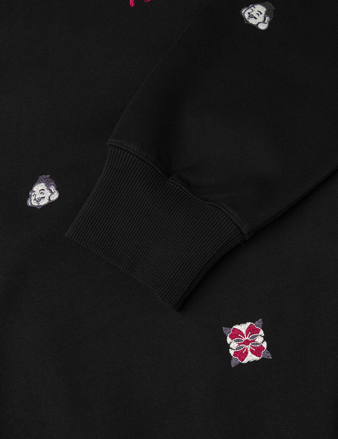 オールオーバーマルチロゴ刺繍 リラックスフィット スウェットシャツ