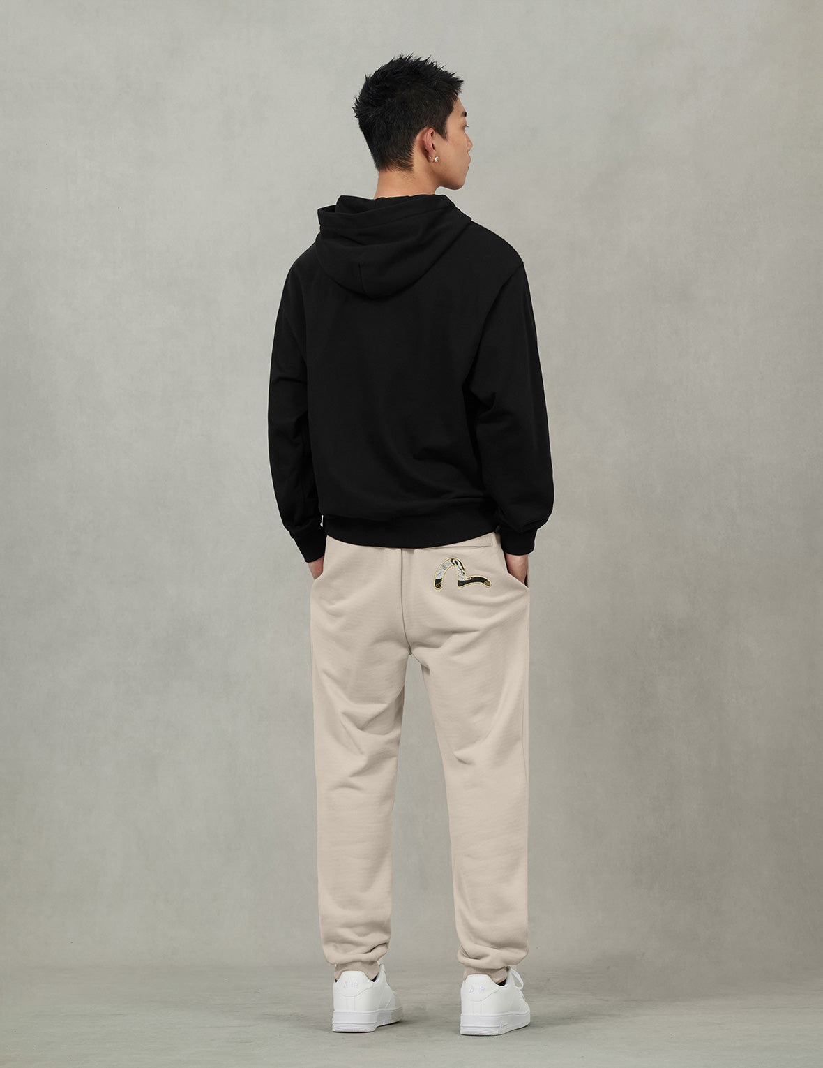 カモメプリント リラックスフィット フーディー – EVISU