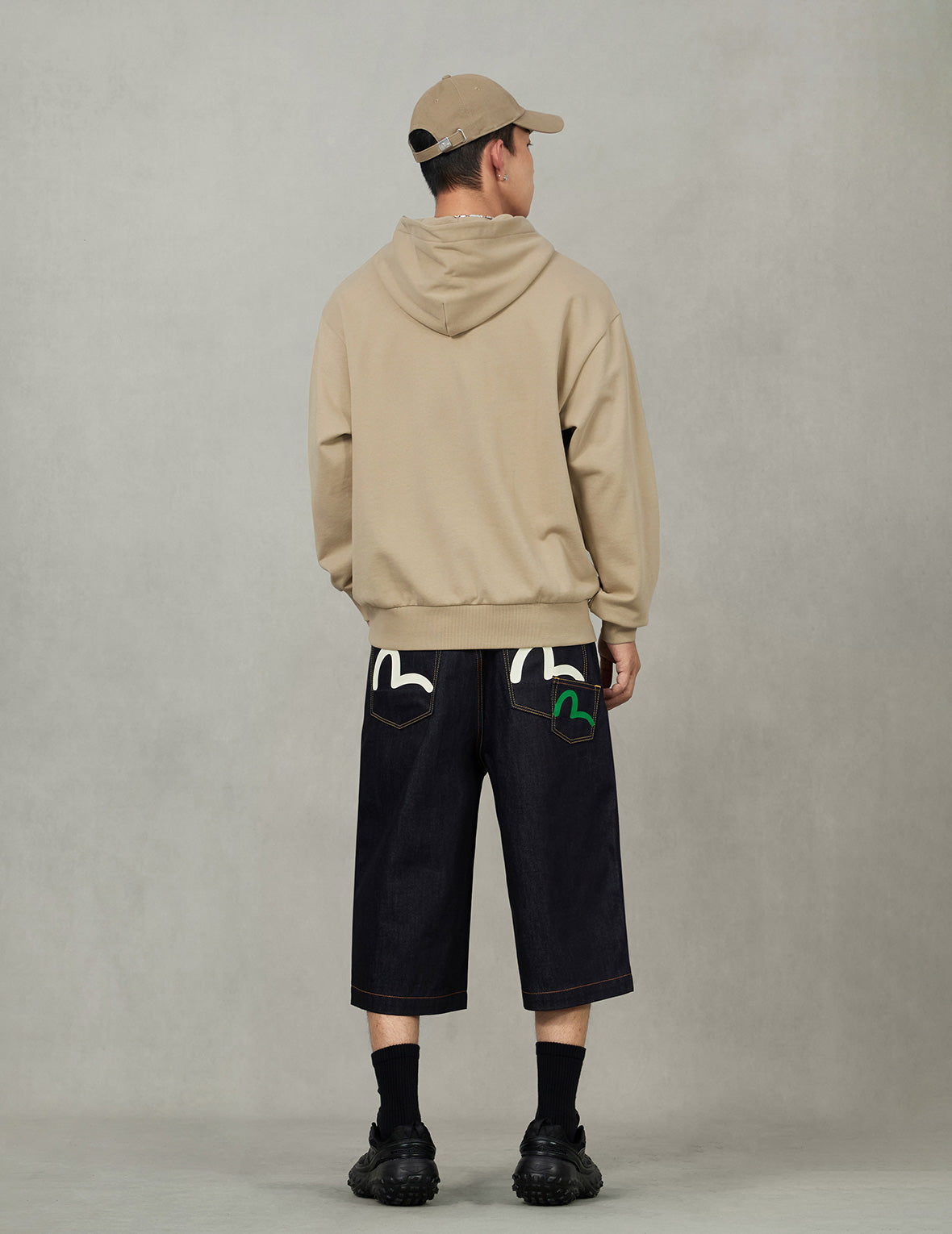 早い者勝ち今週まで価格EVISU カモメプリント リラックスフィットフーディー カモメプリント リラックスフィット フーディー – EVISU