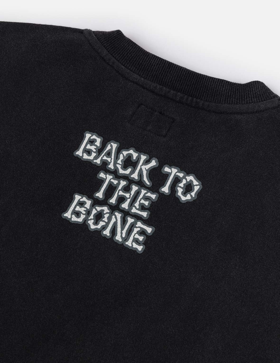 「Back to Bone」とスカルプリント ファッションフィット スウェットシャツ