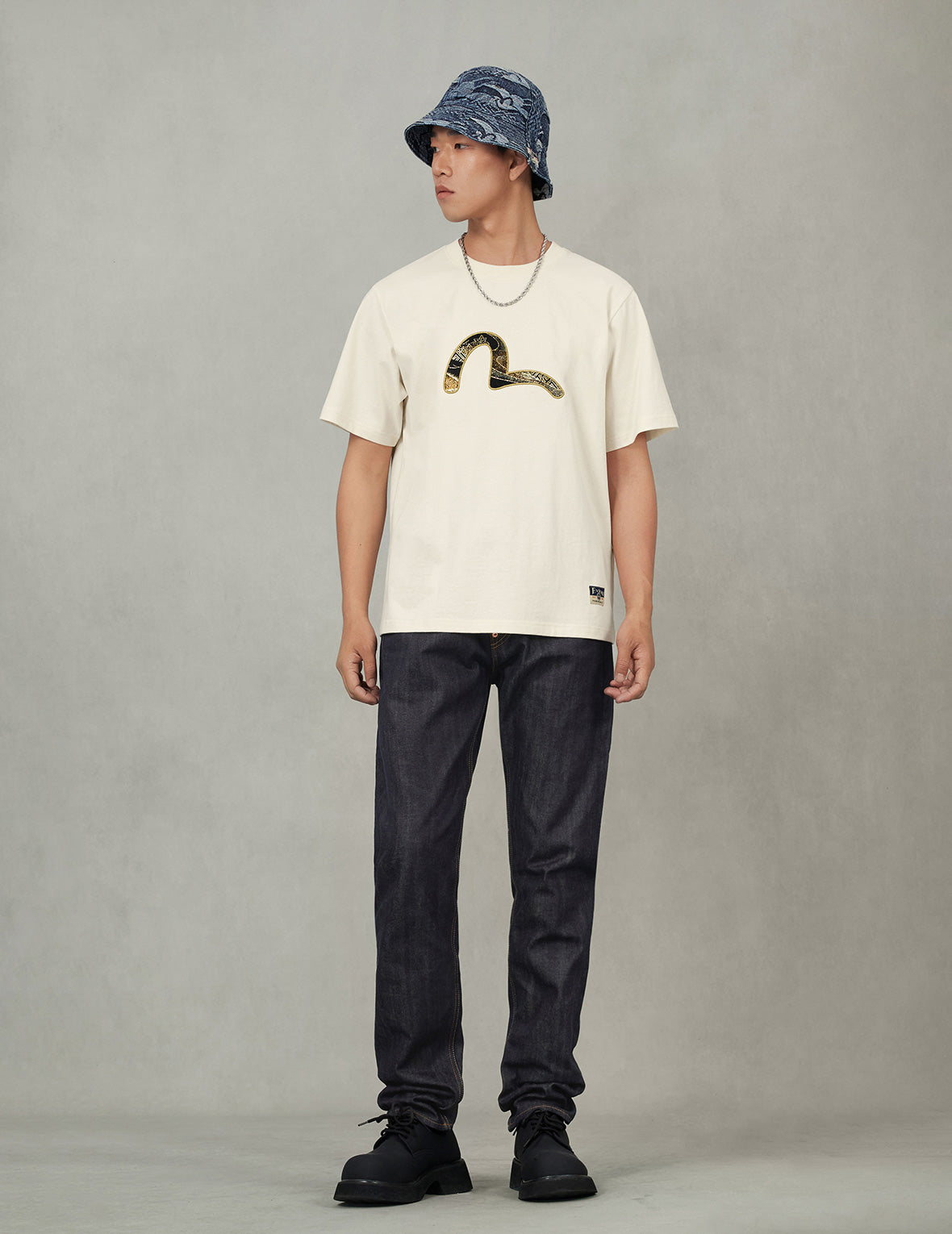ブロケードカモメアップリケ レギュラーフィット Tシャツ