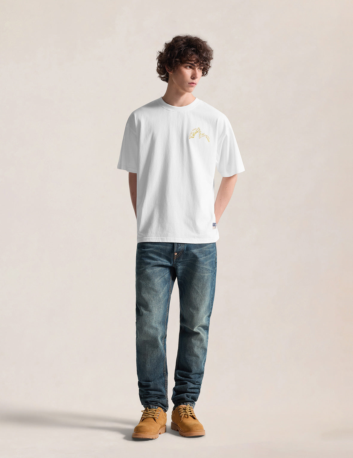 ゴールドプリント スタッズ Tシャツ