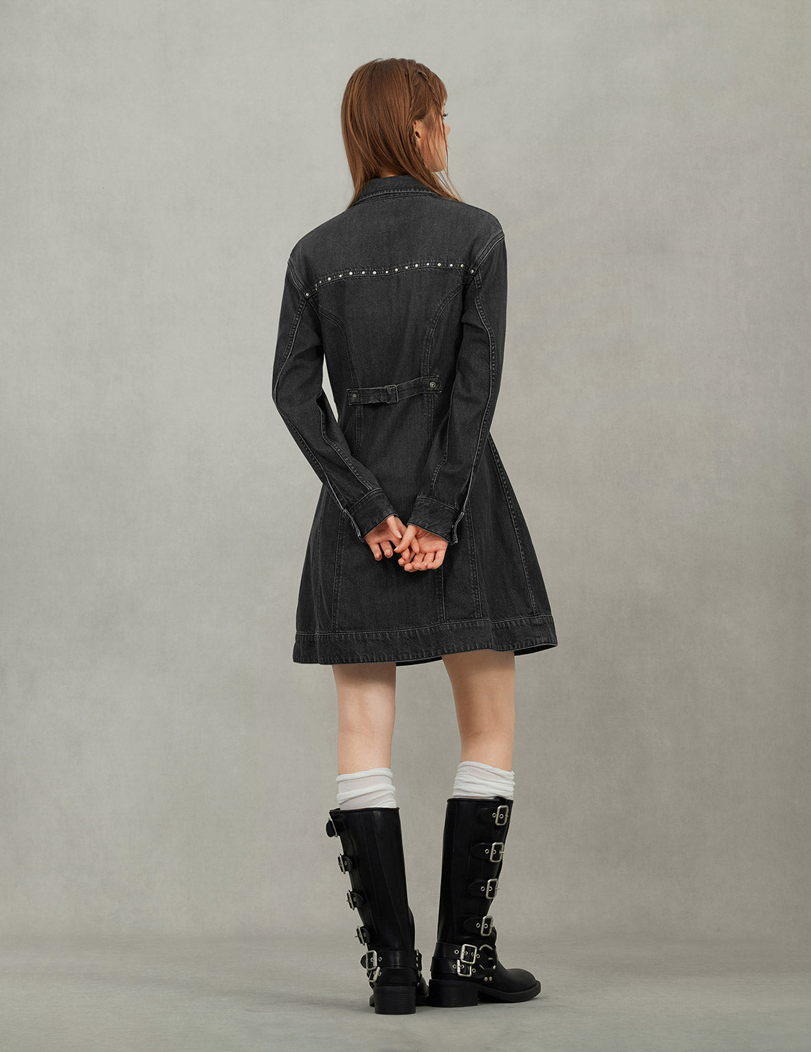 カモメ刺繍とスタッズ ファッションフィット デニムジッパードレス