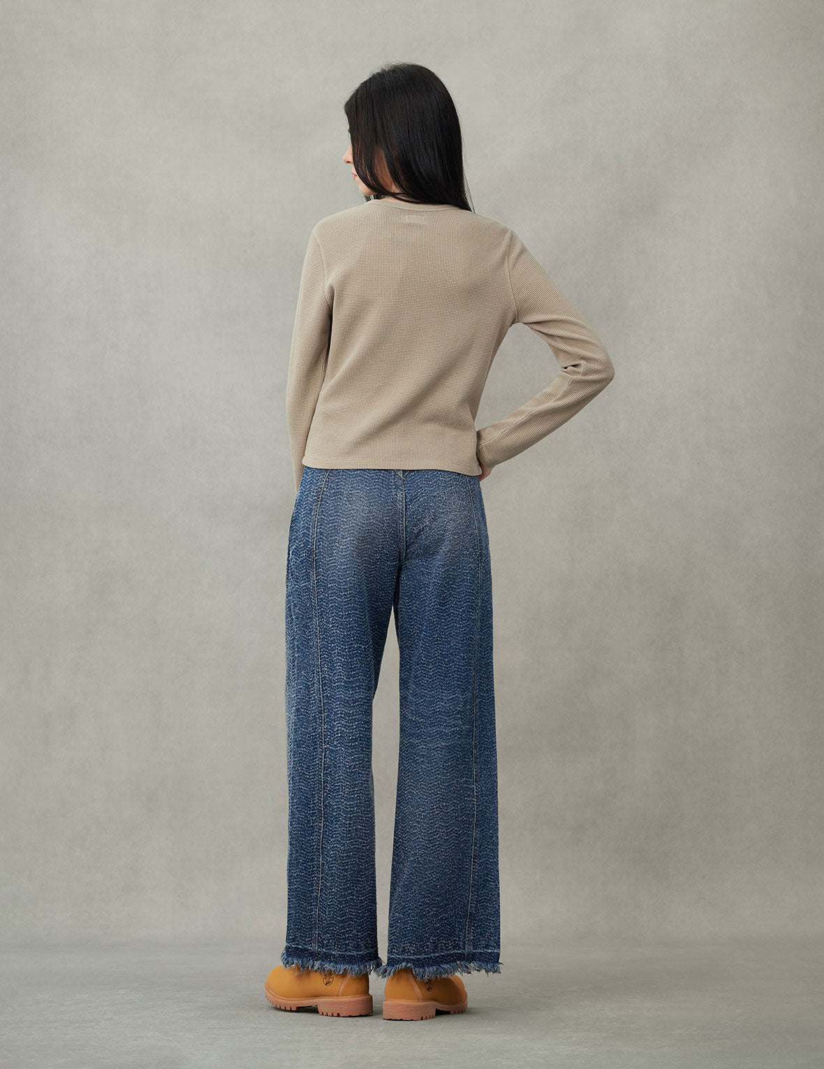 ウォッシュドディストレスド ストレートフィット デニム