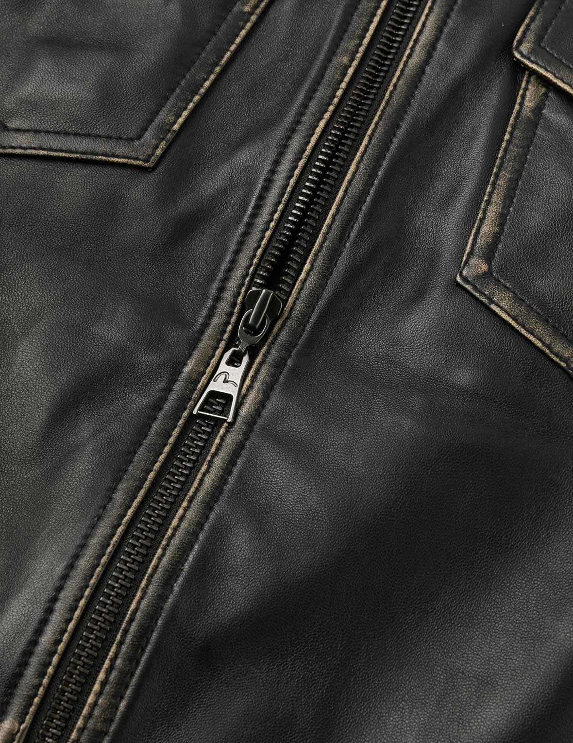 ロゴエンボス クロップドレザージャケット – EVISU