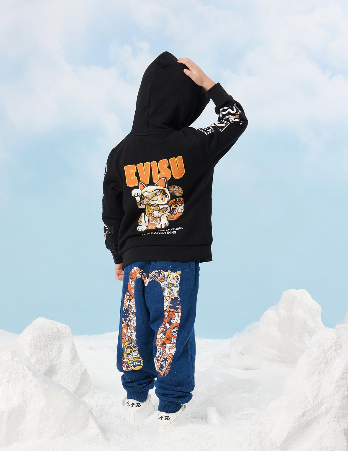 Fortune Cat with Daruma Print Hooded Sweatshirt