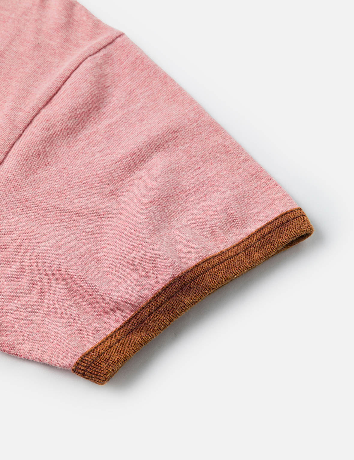 ウォッシュドカモメとロゴプリント レギュラーフィット リンガーTシャツ