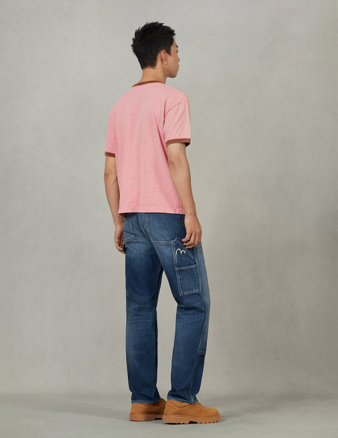 ウォッシュドカモメとロゴプリント レギュラーフィット リンガーTシャツ