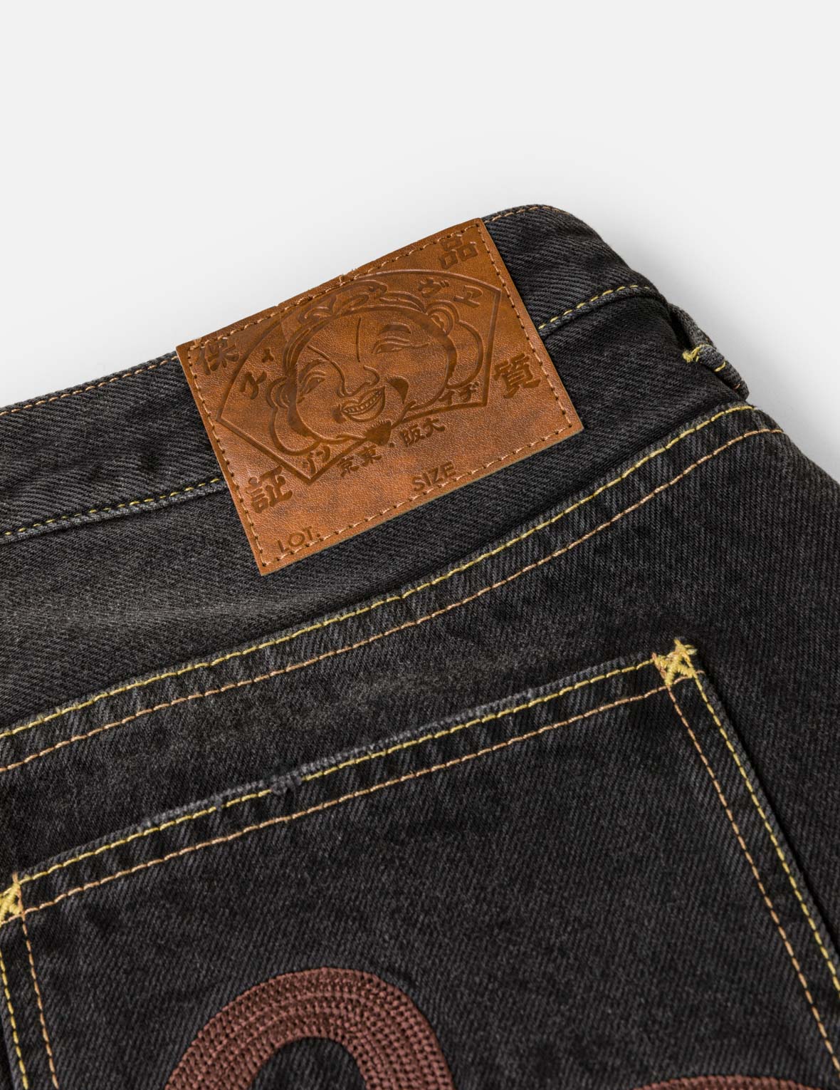 ディストレスドウォッシュカモメ刺繍デニムジョーツ – EVISU