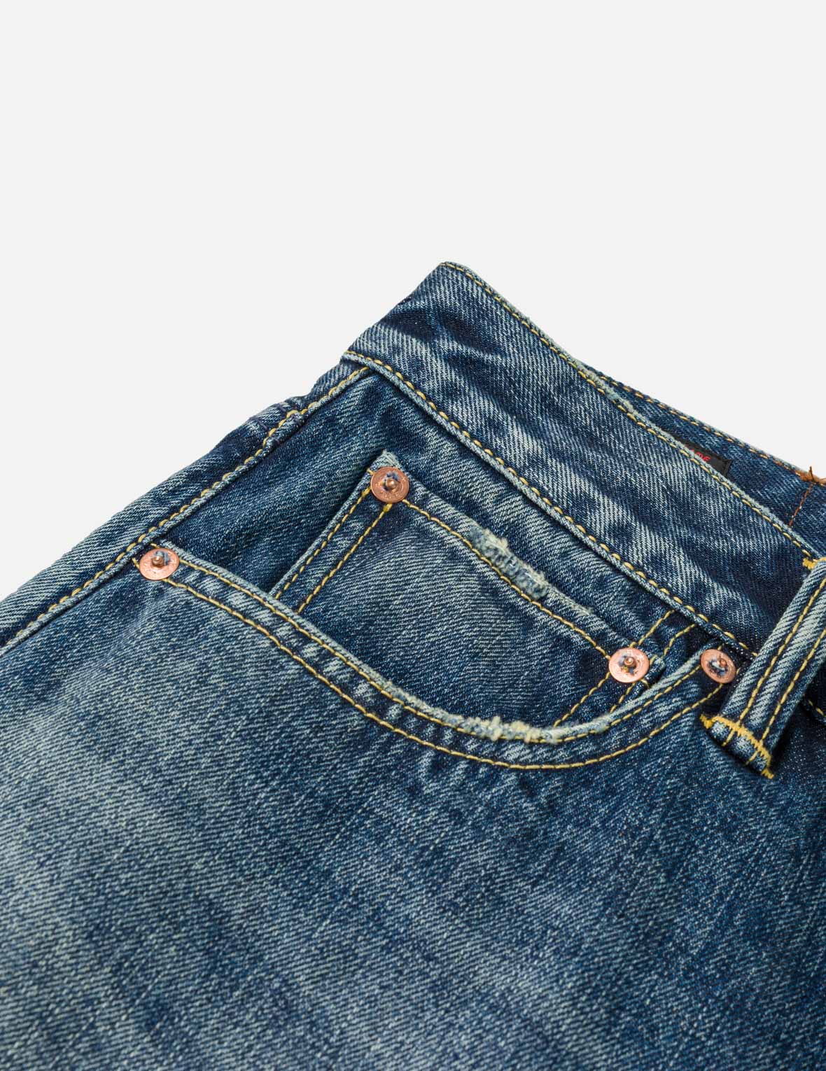 ヘビーウォッシュド&ディストレスド ジーンズ – EVISU