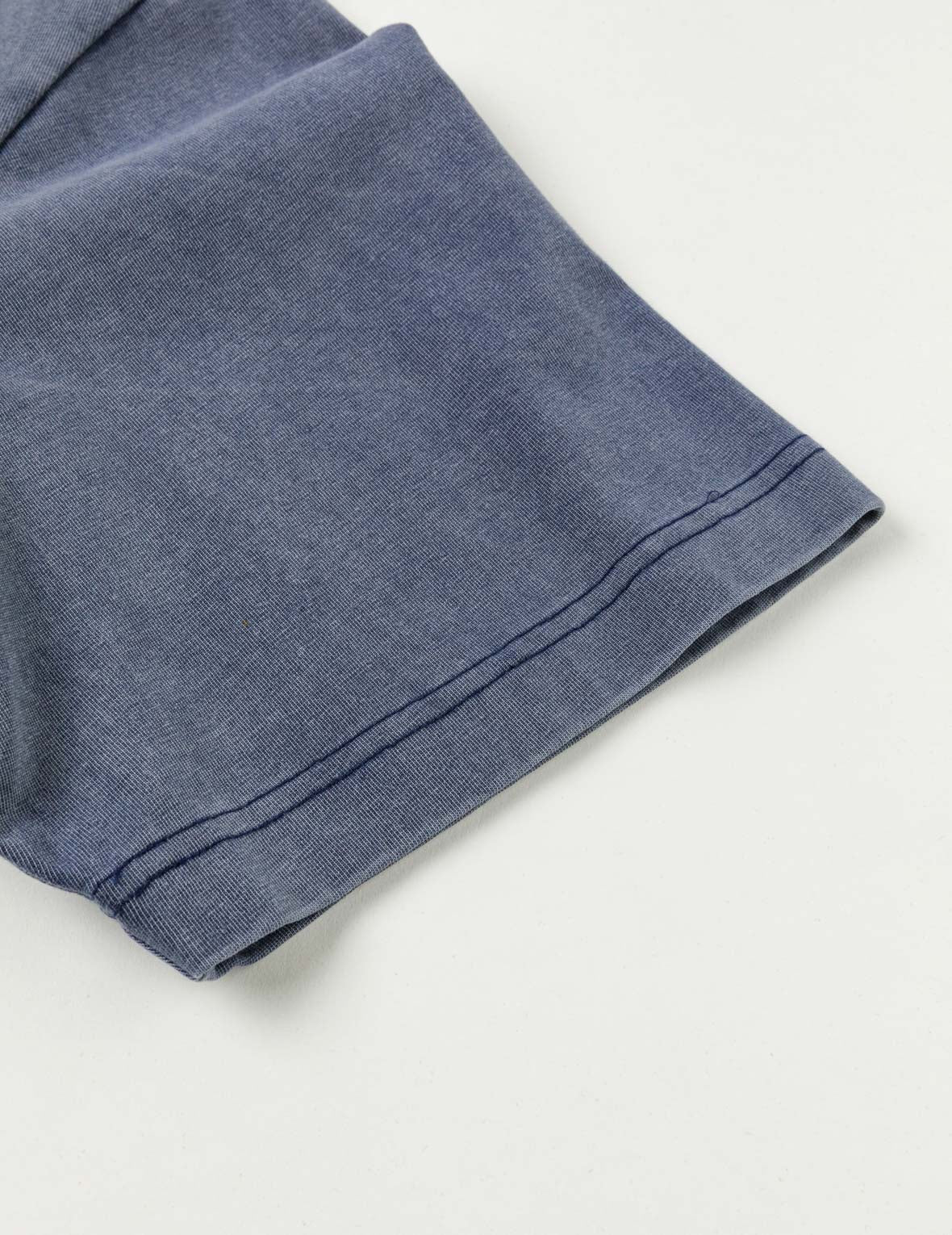 EVISU「Better Denim」テーマTシャツ