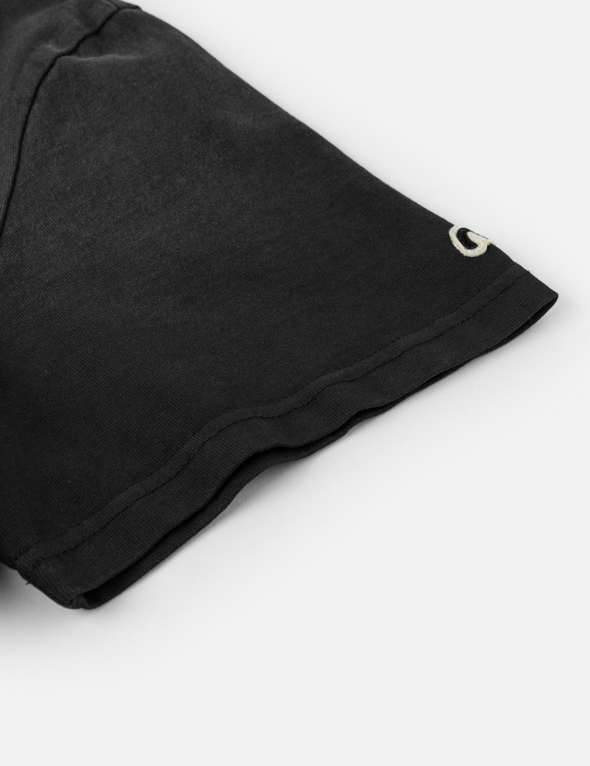 カウボーイブーツロゴ刺繍Tシャツ