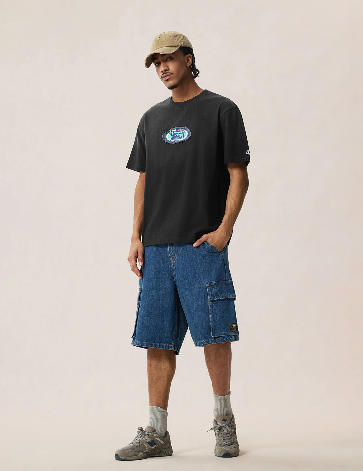 ウォッシュドマルチプロセスマイナーバッジTシャツ