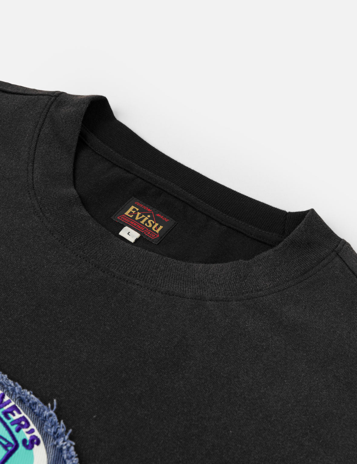 ウォッシュドマルチプロセスマイナーバッジTシャツ
