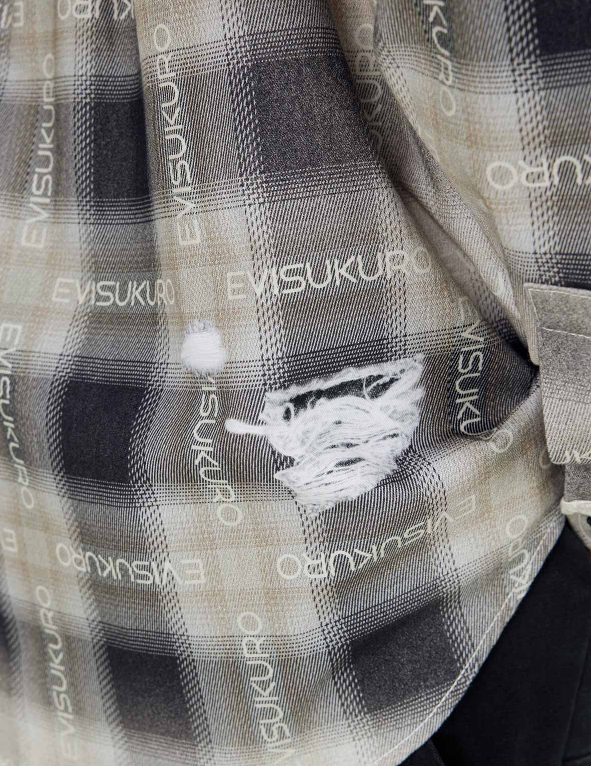 ロゴ総柄ダメージ加工オーバーサイズチェックシャツ