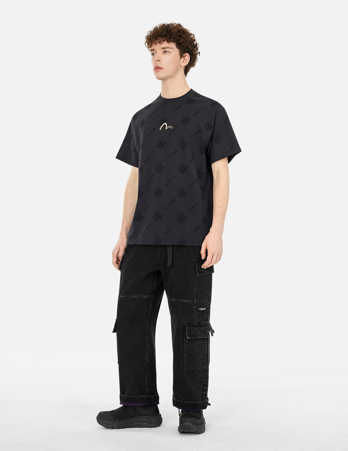 モノグラムロゴプリントリラックスフィットTシャツ