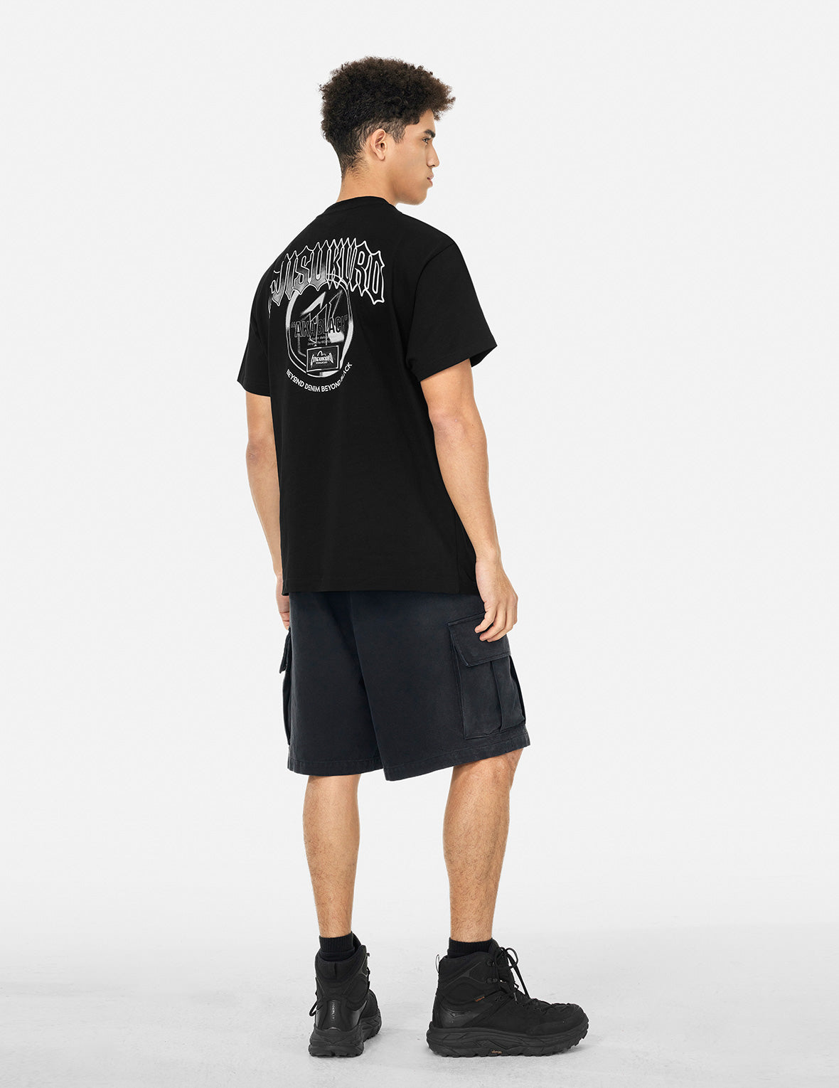 メタリックロゴ＆スローガンプリント レギュラーフィット Tシャツ