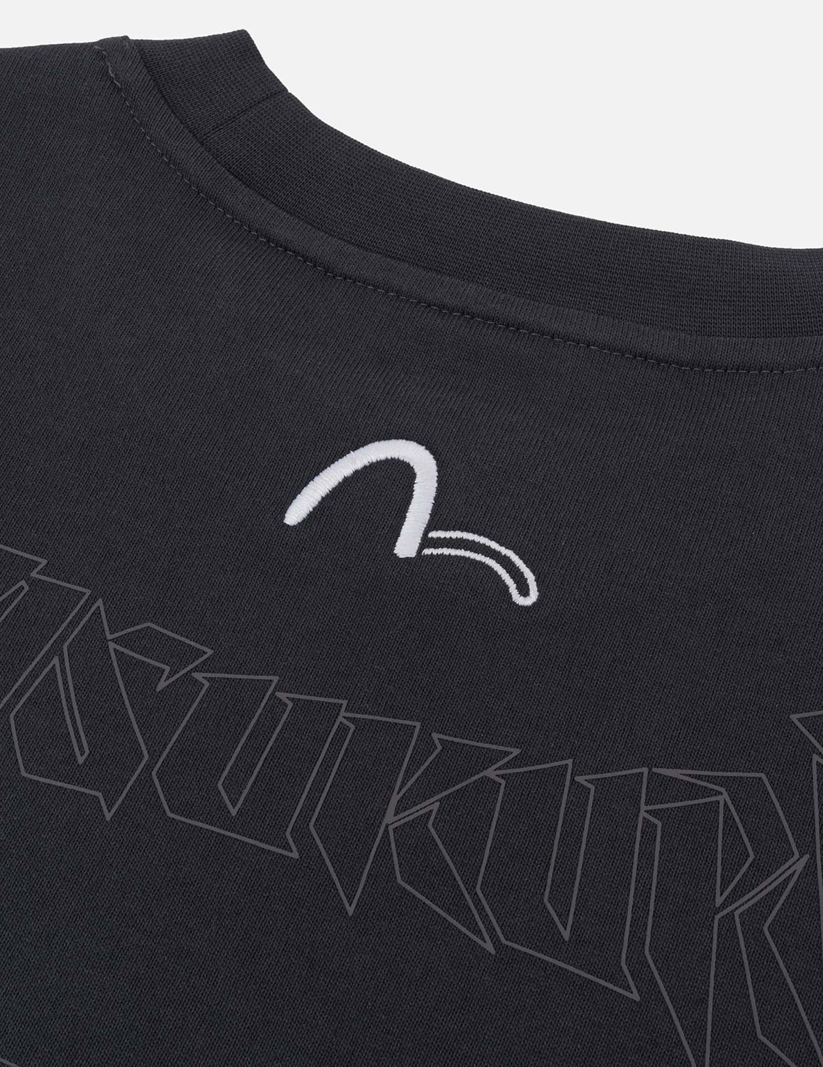パネルデザイン＆マルチラベル リラックスフィット Tシャツ