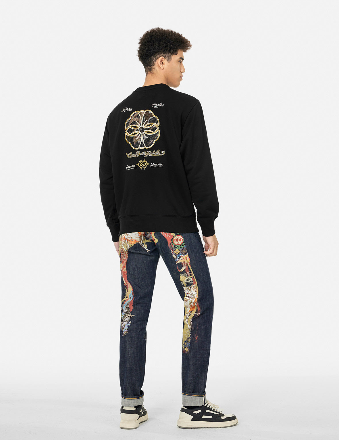 家紋とロゴブロケードアップリケリラックスフィットスウェットシャツ