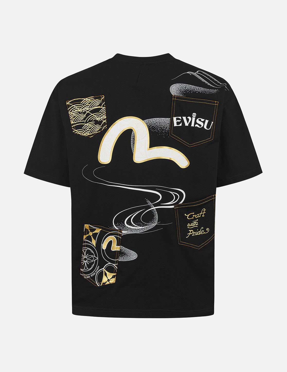マルチポケットとマルチプリント ルーズフィットTシャツ