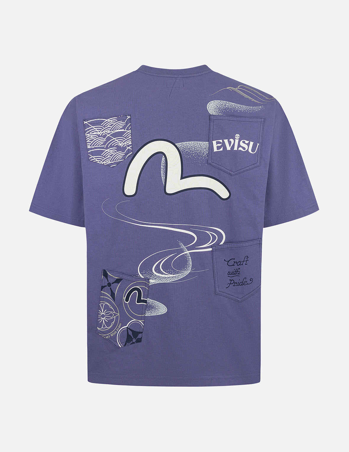 マルチポケットとマルチプリント ルーズフィットTシャツ