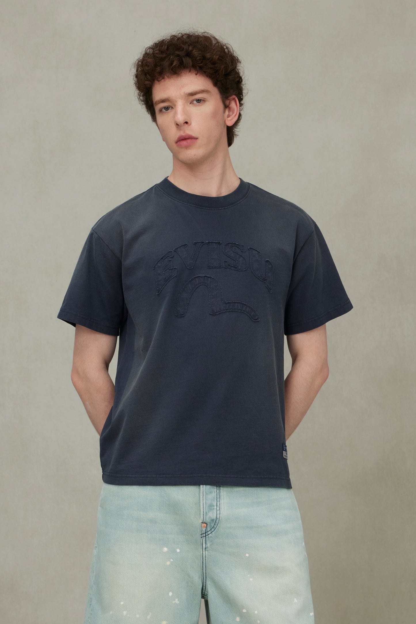 Seagull and Logo Appliqué Embroidery Relax Fit T-Shirt