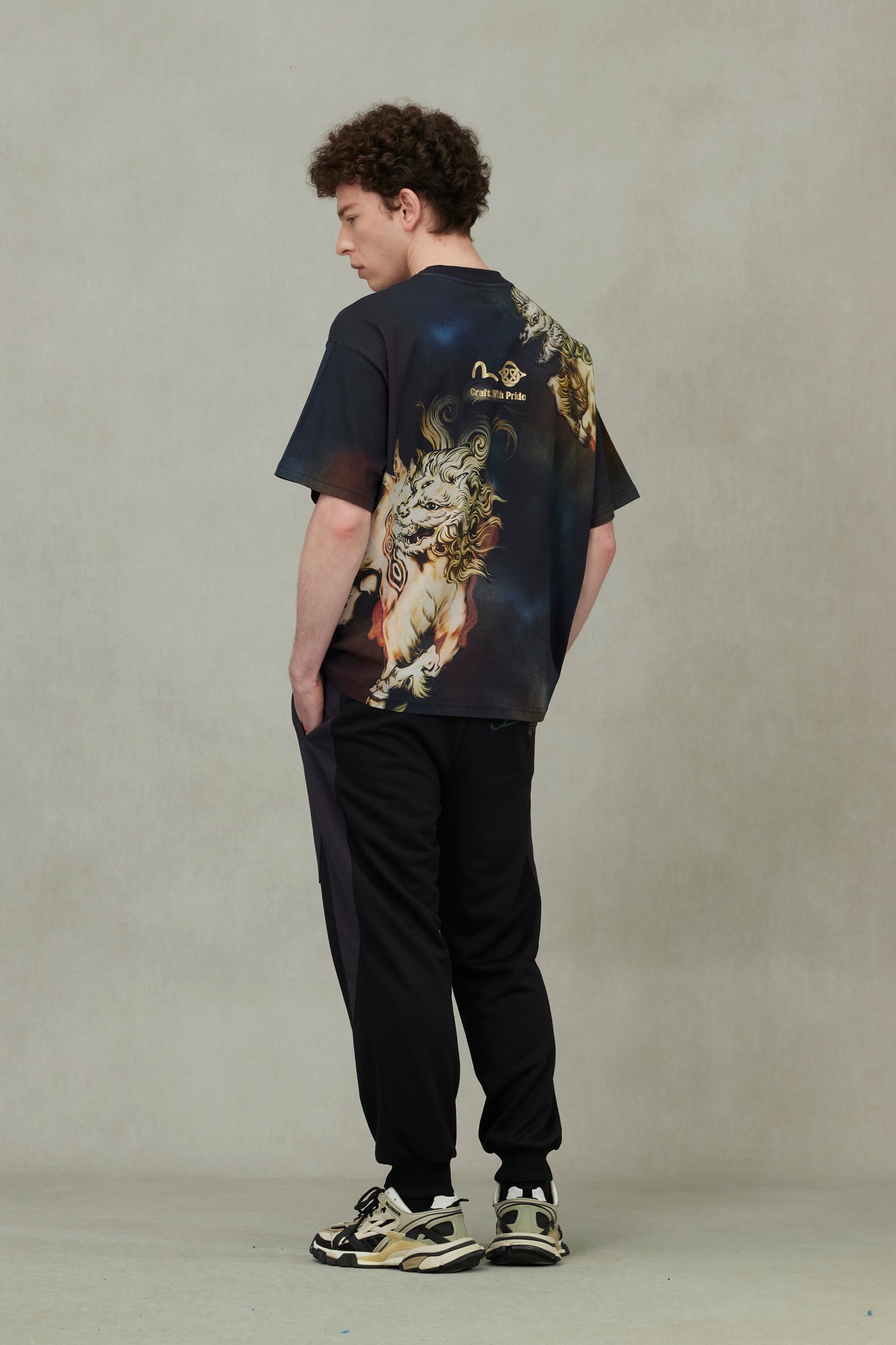 白沢プリント ルーズ フィット Tシャツ