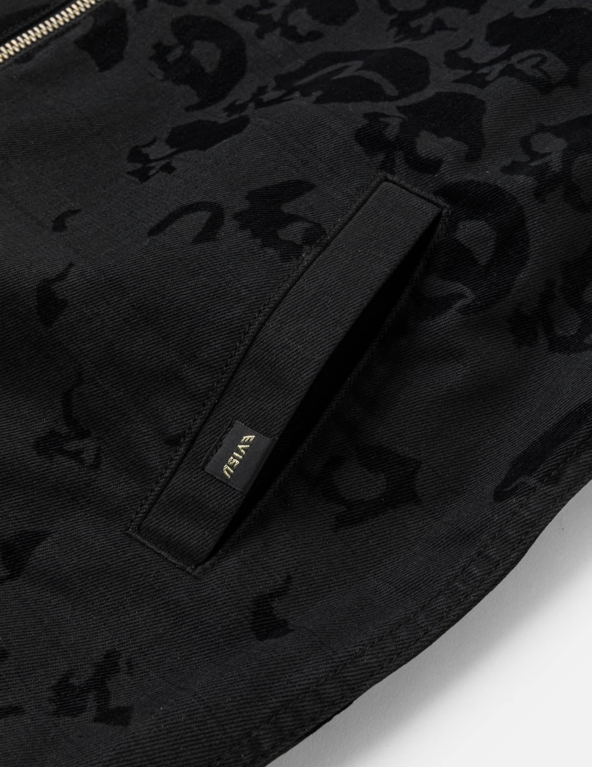 オールオーバースキャッタードフロッキングスカル ジャケット