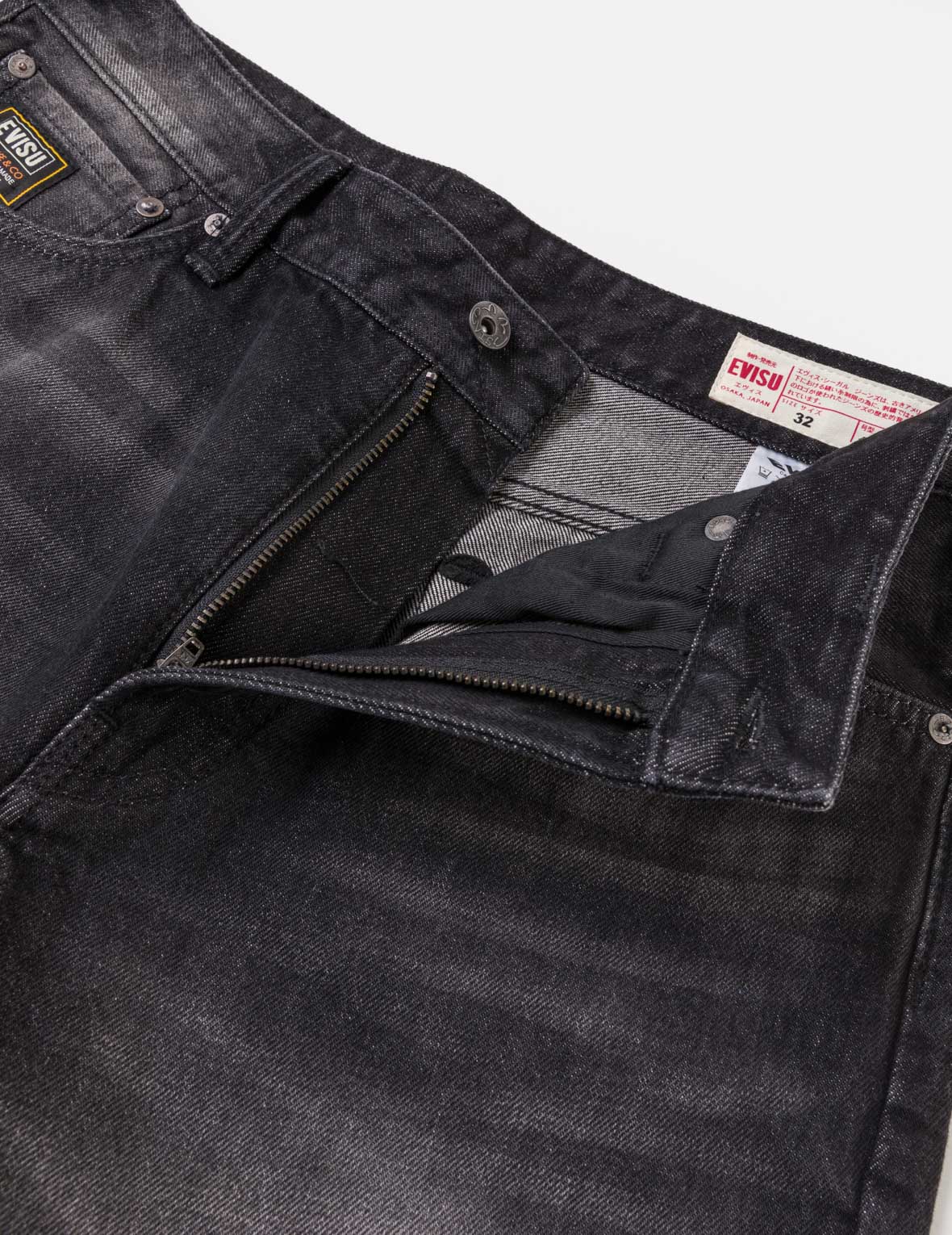 大黒デニムショーツ – EVISU