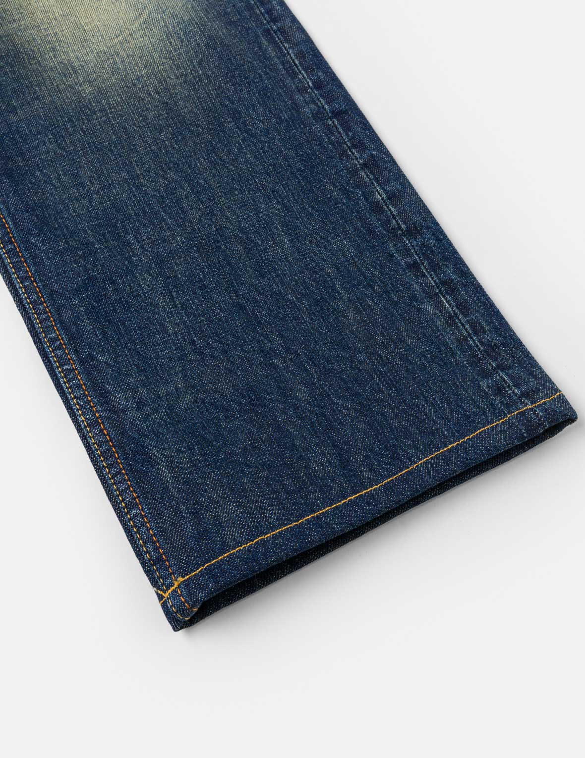 ダークトーンウォッシュド刺繍 ジーンズ #2020